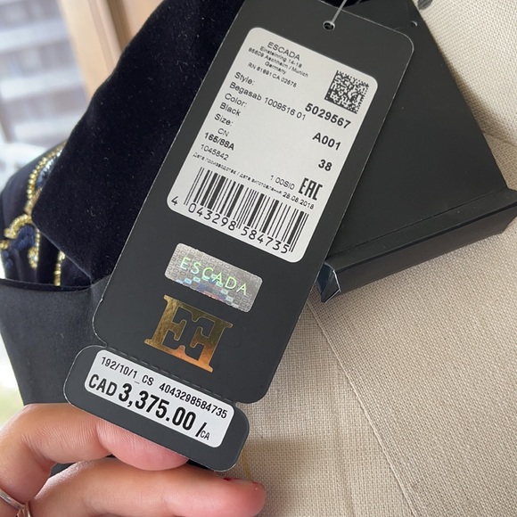 Sequin embroidered velvet Escada jacket and pants - Picture 6 of 7